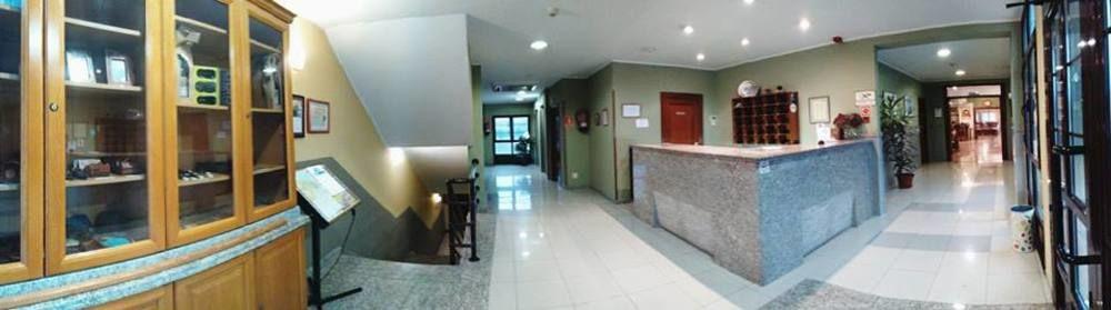 Hotel Alameda Villaviciosa  Bagian luar foto