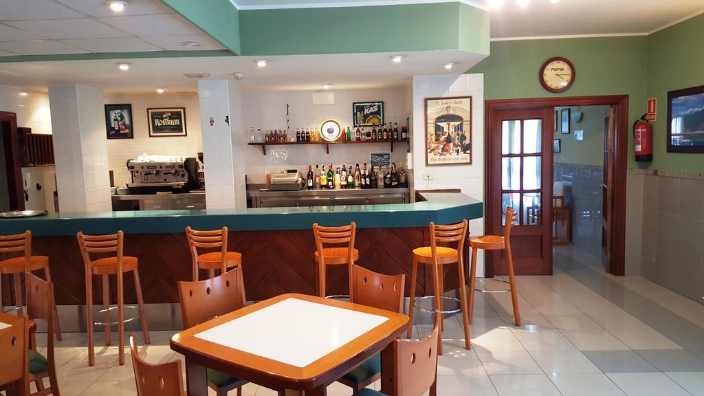 Hotel Alameda Villaviciosa  Bagian luar foto